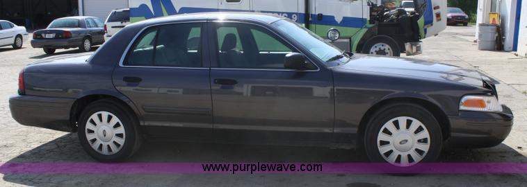 image for item A2247 2009 Ford Crown Victoria Police Interceptor