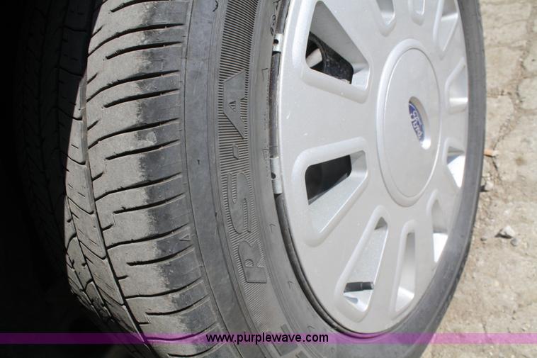 image for item A2247 2009 Ford Crown Victoria Police Interceptor