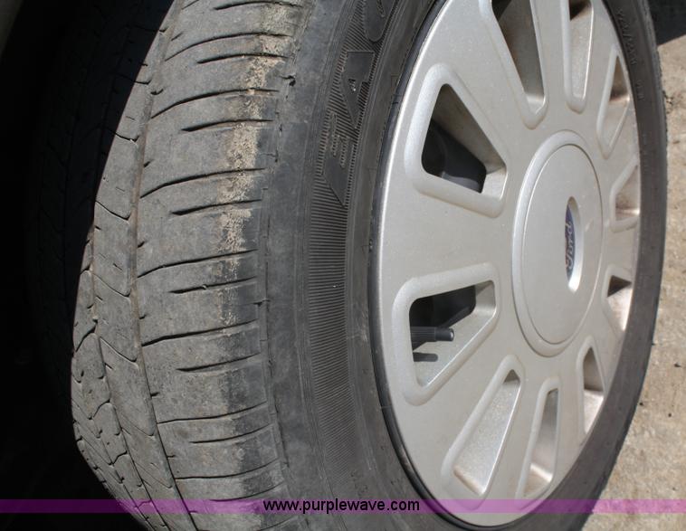 image for item A2247 2009 Ford Crown Victoria Police Interceptor