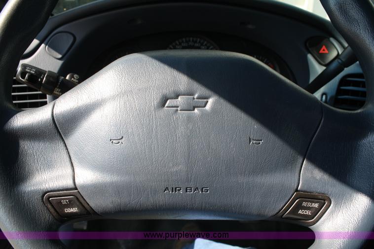 image for item A2251 2001 Chevrolet Impala