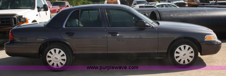 image for item A2252 2008 Ford Crown Victoria Police Interceptor