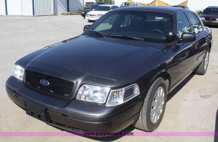 image for item A2252 2008 Ford Crown Victoria Police Interceptor