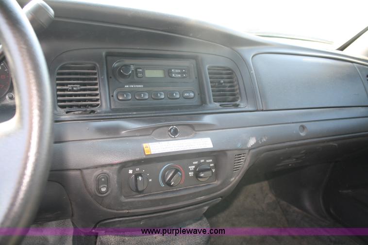 image for item A2252 2008 Ford Crown Victoria Police Interceptor