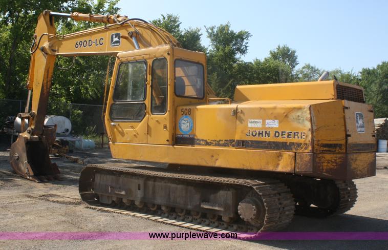 image for item A2254 1987 John Deere 690D-LC excavator