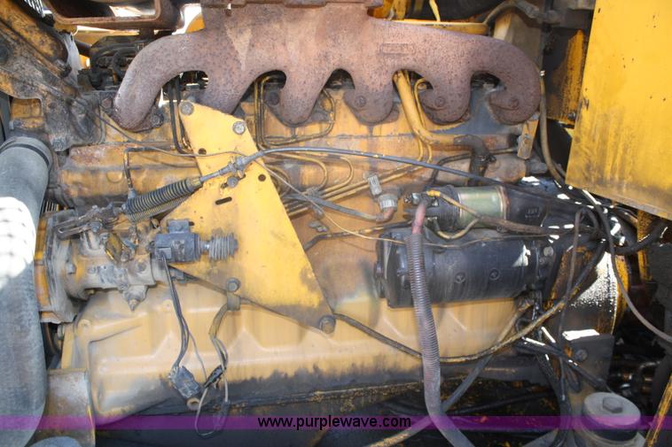 image for item A2254 1987 John Deere 690D-LC excavator