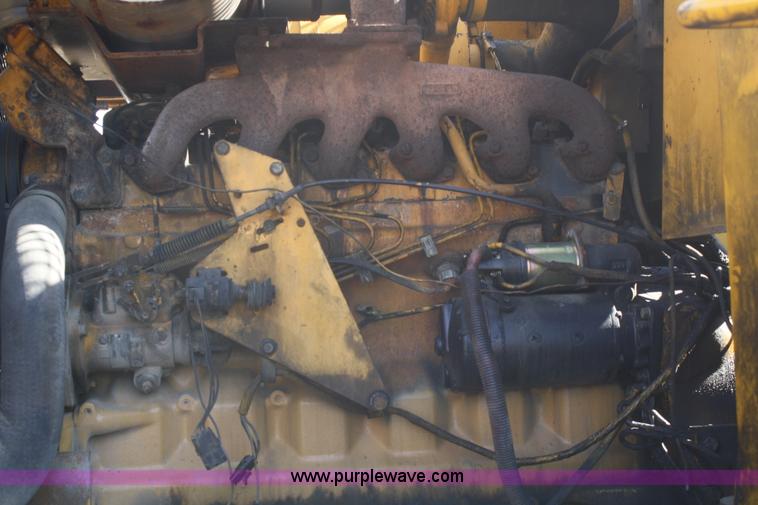 image for item A2254 1987 John Deere 690D-LC excavator