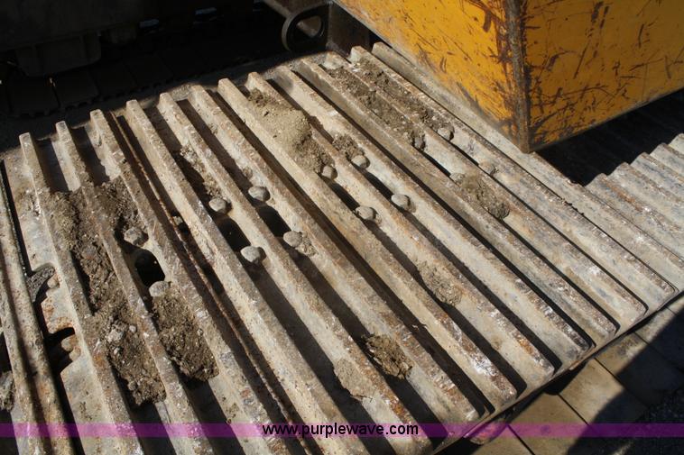 image for item A2254 1987 John Deere 690D-LC excavator