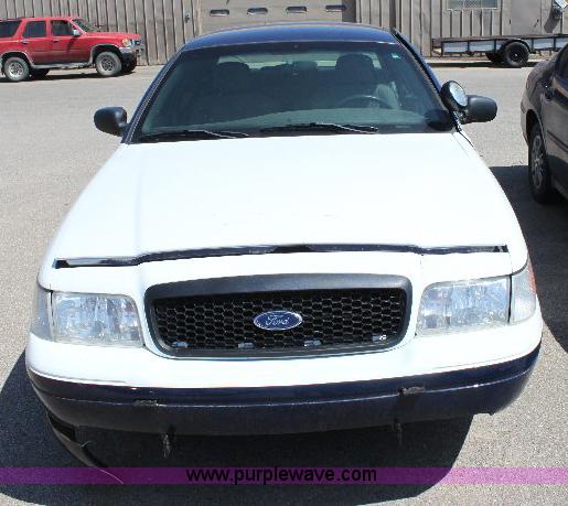 image for item A2585 2006 Ford Crown Victoria Police Interceptor