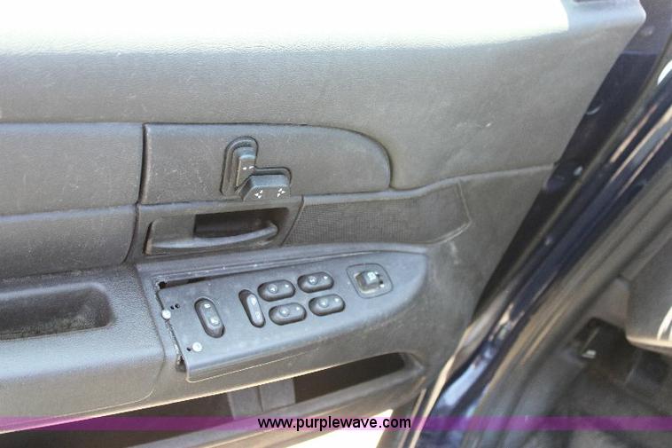 image for item A2585 2006 Ford Crown Victoria Police Interceptor