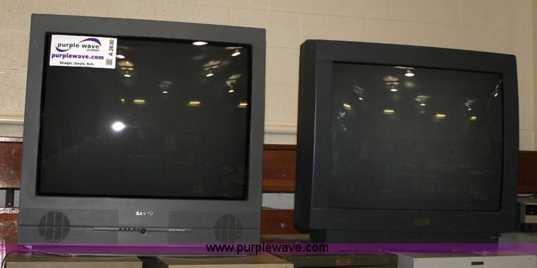 image for item A2630 Assorted electronics