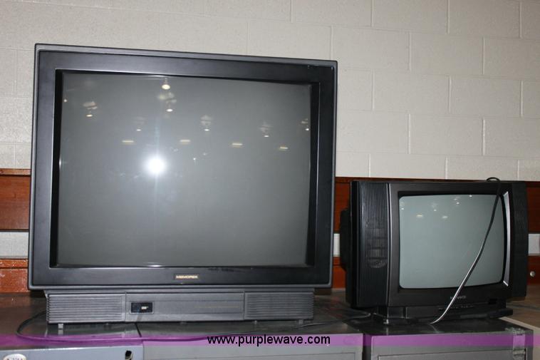 image for item A2630 Assorted electronics