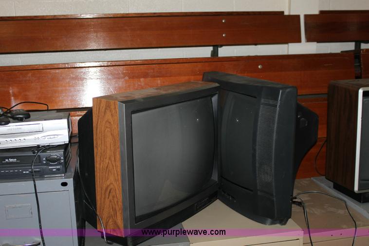 image for item A2630 Assorted electronics