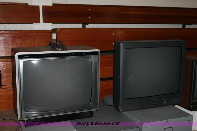 image for item A2630 Assorted electronics