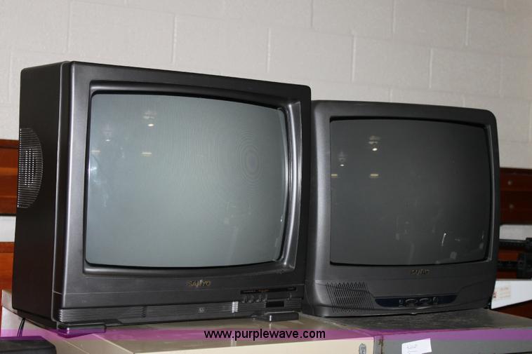 image for item A2630 Assorted electronics