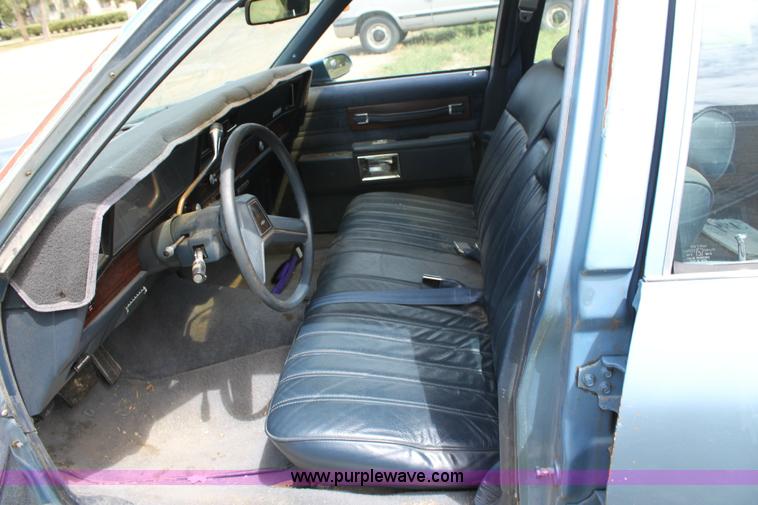 image for item A2631 1989 Chevrolet Caprice Classic