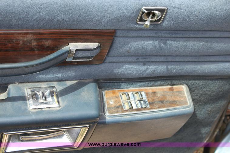 image for item A2631 1989 Chevrolet Caprice Classic