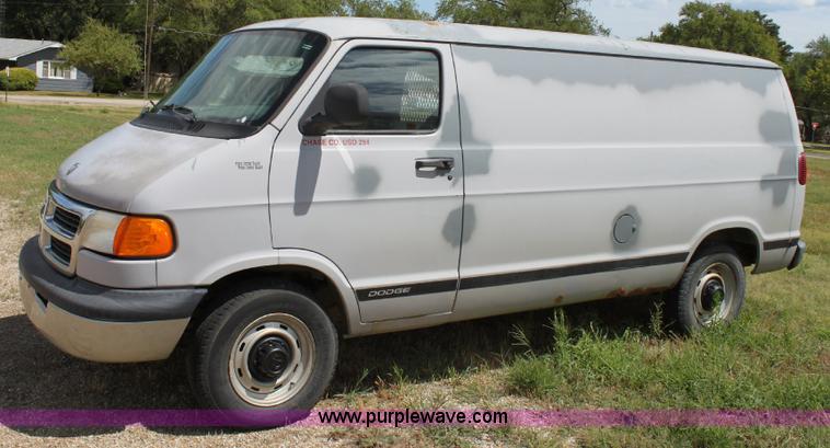 image for item A2632 1999 Dodge Ram B2500 cargo van