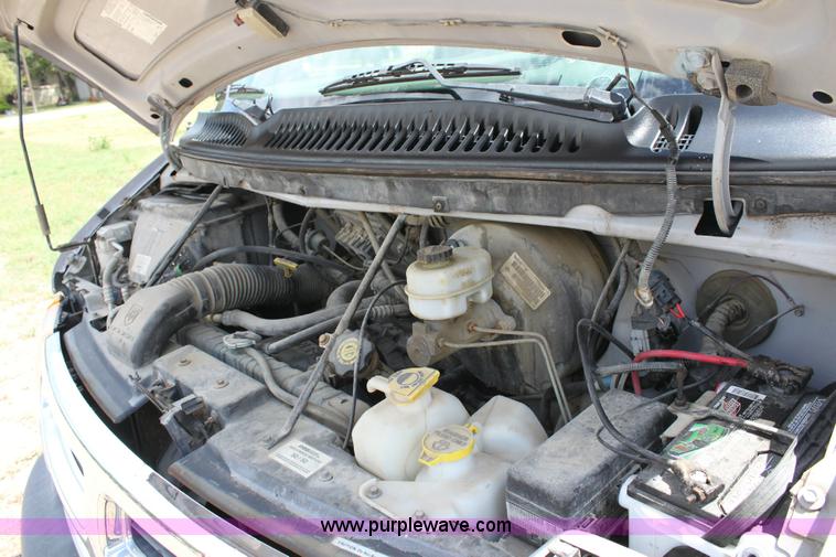 image for item A2632 1999 Dodge Ram B2500 cargo van