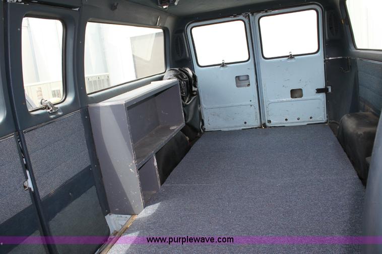 image for item A2670 1991 Chevrolet G20 Sport van