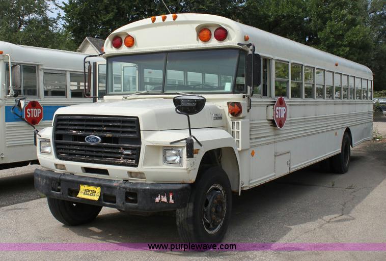 image for item A2680 1988 Ford Bluebird B700 school bus