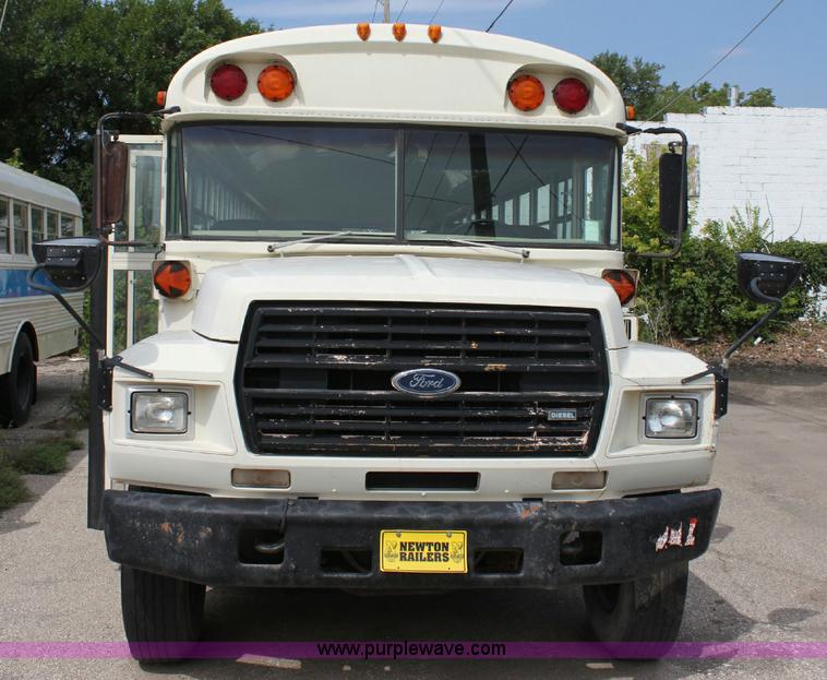 image for item A2680 1988 Ford Bluebird B700 school bus