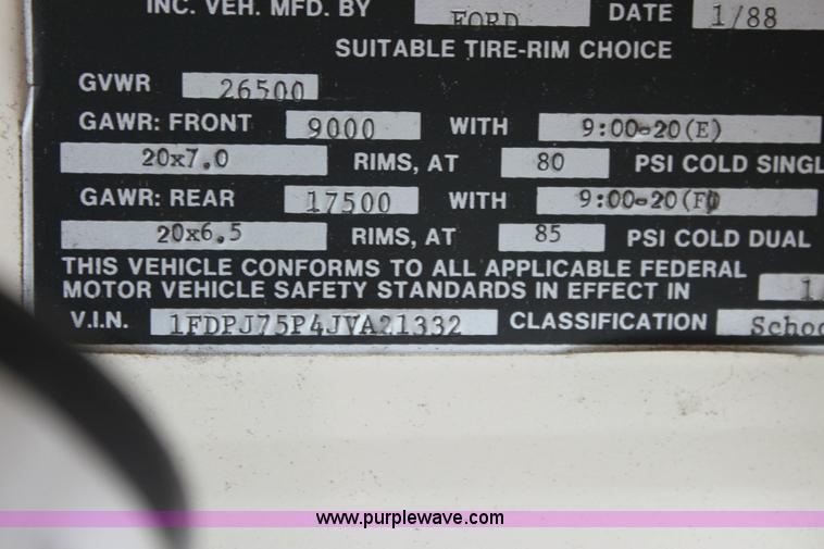 image for item A2680 1988 Ford Bluebird B700 school bus