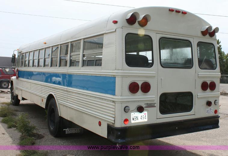 image for item A2681 1989 Ford B700 Thomas Built school bus