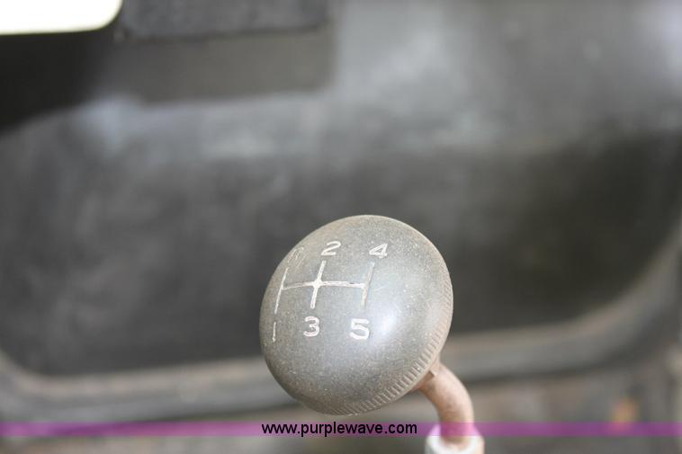 image for item A2681 1989 Ford B700 Thomas Built school bus