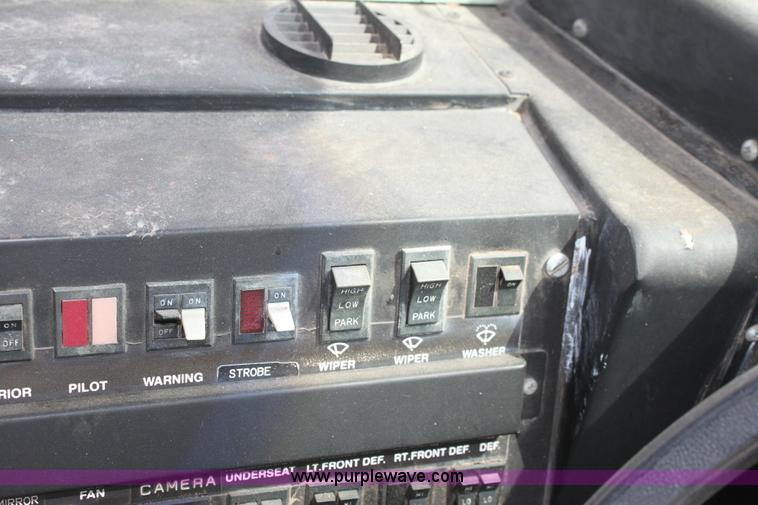 image for item A2681 1989 Ford B700 Thomas Built school bus