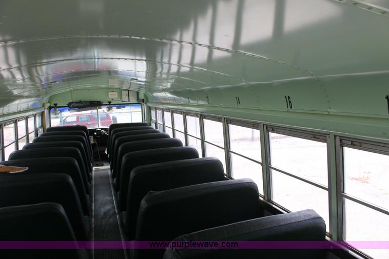 image for item A2681 1989 Ford B700 Thomas Built school bus