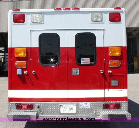 image for item A2685 1992 Ford E350 hazmat vehicle