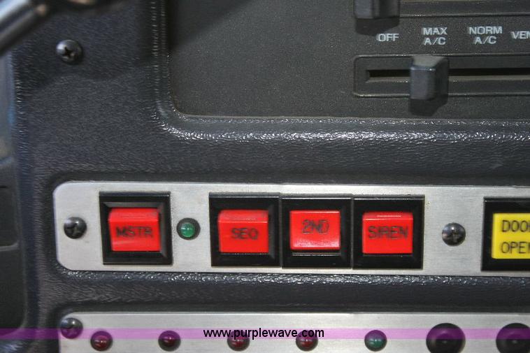 image for item A2685 1992 Ford E350 hazmat vehicle