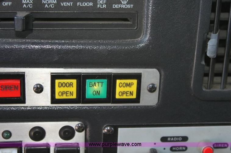 image for item A2685 1992 Ford E350 hazmat vehicle