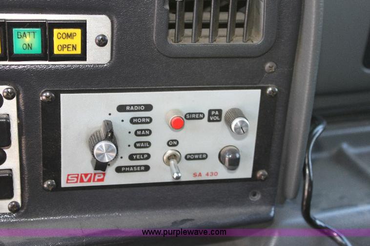 image for item A2685 1992 Ford E350 hazmat vehicle