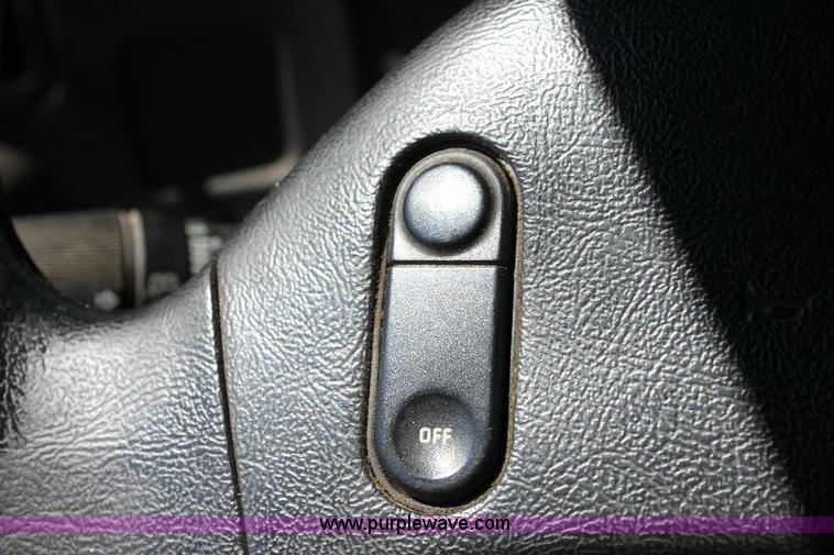 image for item A2685 1992 Ford E350 hazmat vehicle