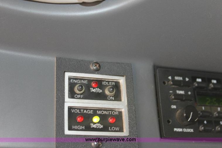 image for item A2685 1992 Ford E350 hazmat vehicle