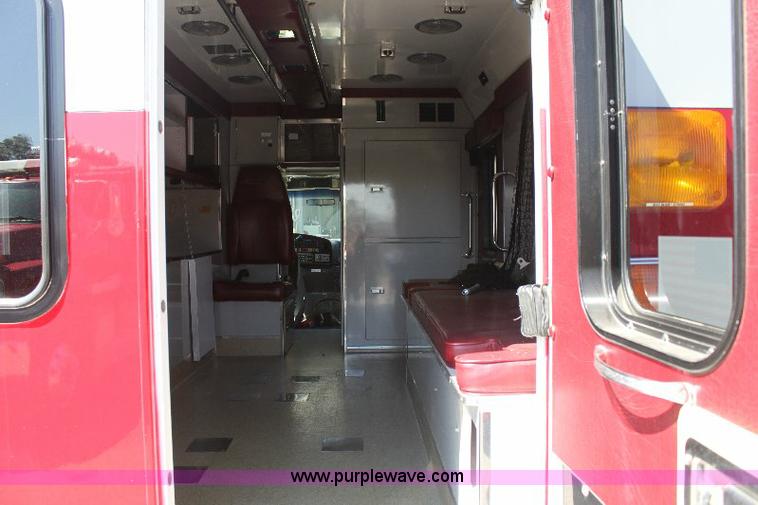 image for item A2685 1992 Ford E350 hazmat vehicle