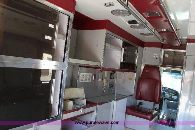 image for item A2685 1992 Ford E350 hazmat vehicle