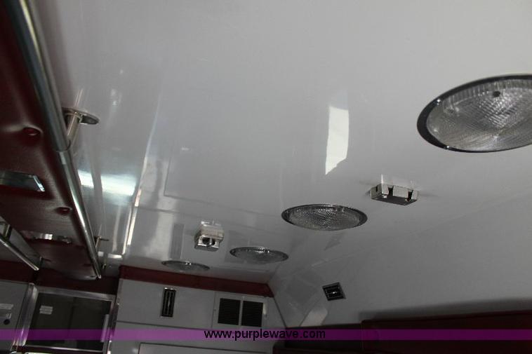 image for item A2685 1992 Ford E350 hazmat vehicle