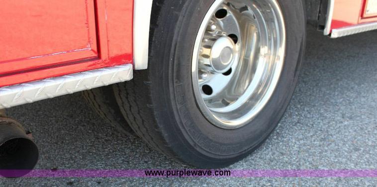 image for item A2685 1992 Ford E350 hazmat vehicle