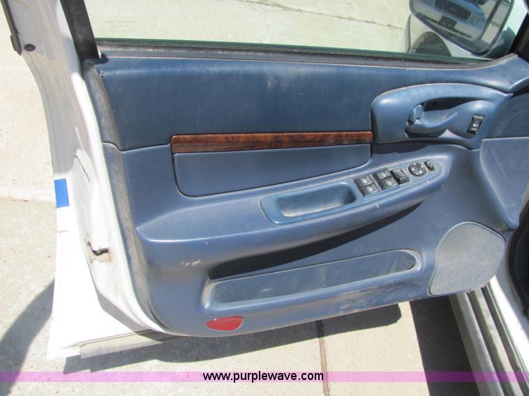 image for item A2694 2005 Chevrolet Impala