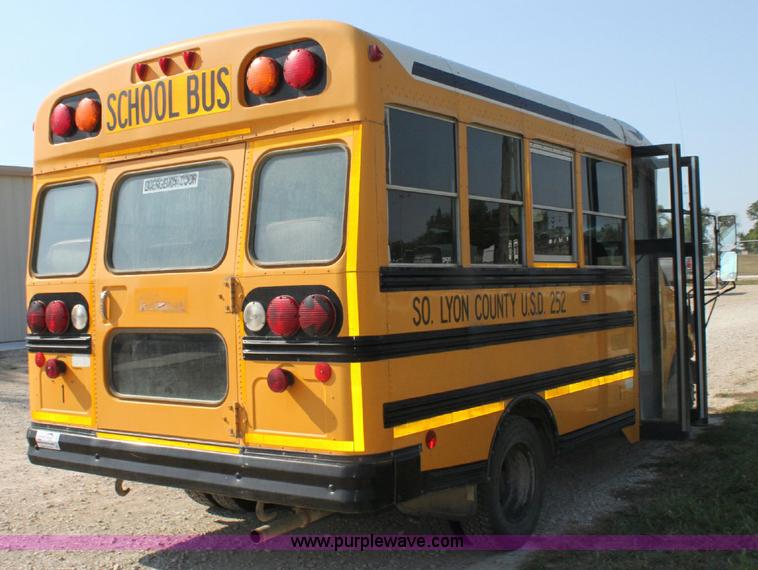 image for item A2697 1998 GMC Savana G3500 transit bus