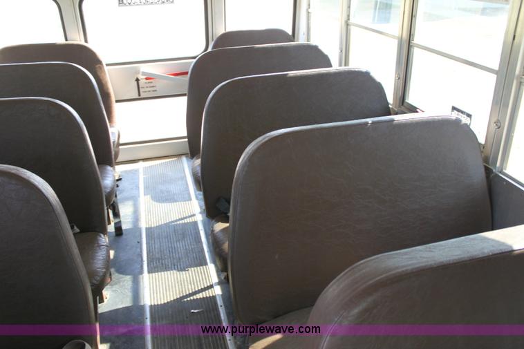 image for item A2697 1998 GMC Savana G3500 transit bus