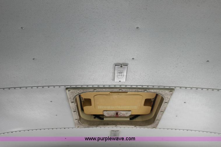 image for item A2697 1998 GMC Savana G3500 transit bus