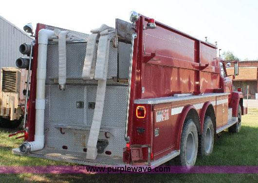 image for item A2698 1974 International Fleetstar 2010 firetruck