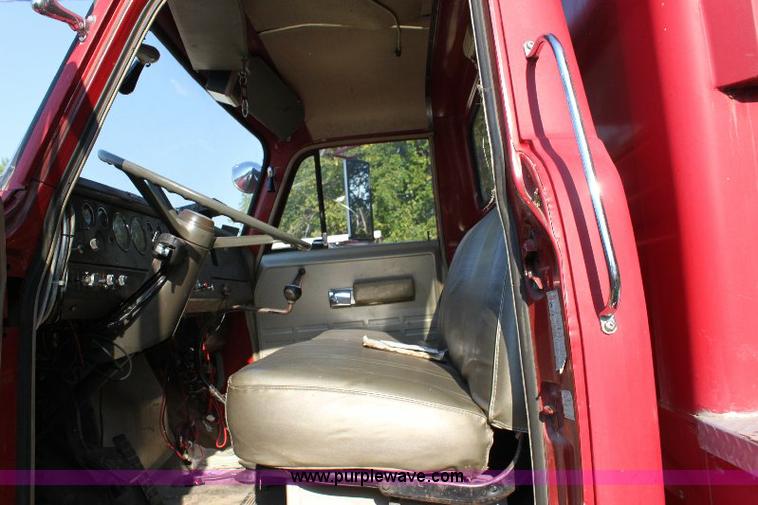 image for item A2698 1974 International Fleetstar 2010 firetruck