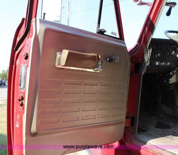 image for item A2698 1974 International Fleetstar 2010 firetruck