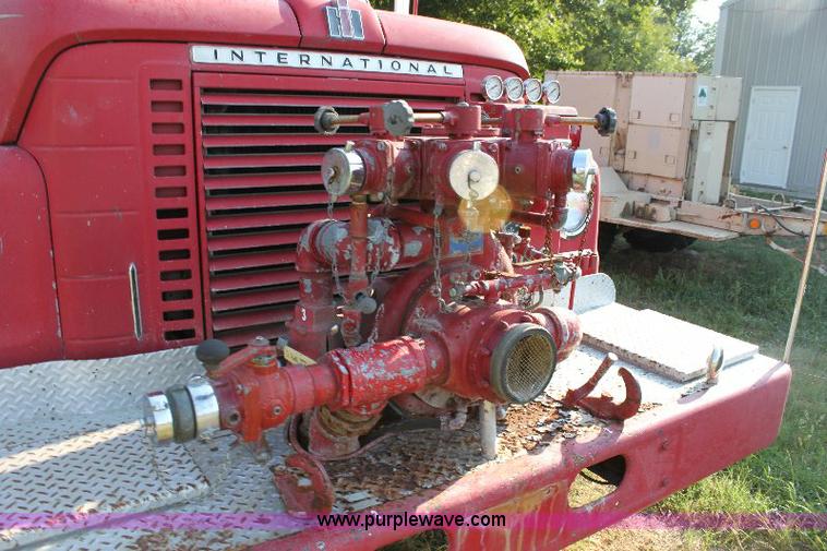 image for item A2698 1974 International Fleetstar 2010 firetruck