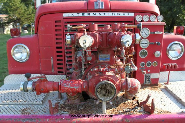 image for item A2698 1974 International Fleetstar 2010 firetruck