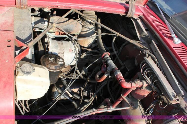 image for item A2698 1974 International Fleetstar 2010 firetruck